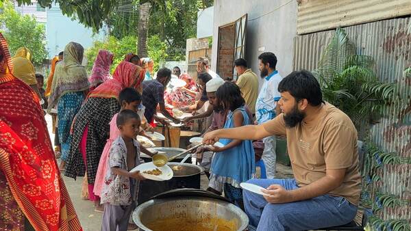 Free Lunch Provide on Eid Day